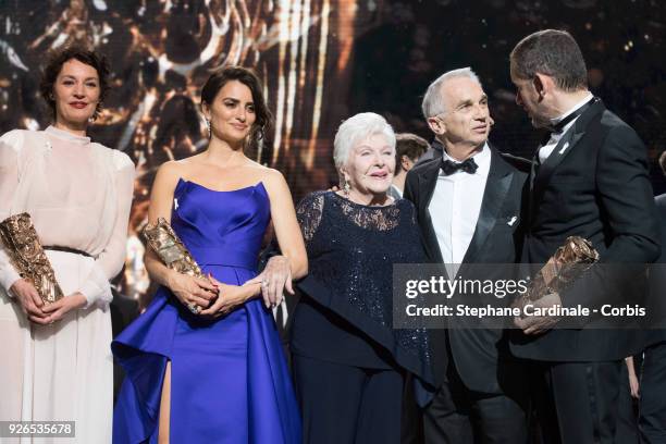 Jeanne Balibar receives the Best Actress Award for the movie 'Barbara' , Penelope Cruz with the honourary Cesar Award, Line Renaud, Alain Terzian and...