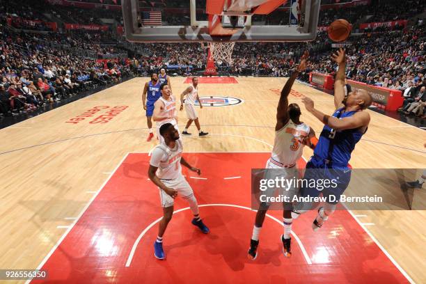 Williams of the LA Clippers shoots the ball during the game against the New York Knicks on March 2, 2018 at STAPLES Center in Los Angeles,...