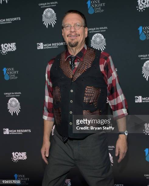 Penn Jillette of the comedy/magic team Penn & Teller attends the sixth annual "One Night for One Drop" imagined by Cirque du Soleil, a show that...