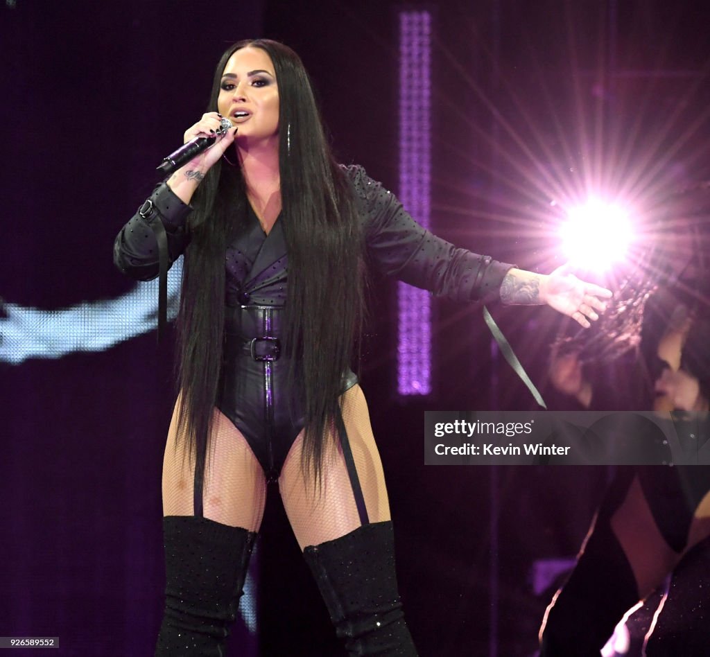 Demi Lovato Performs At The Forum