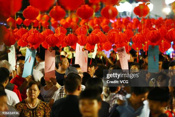 Latern Riddles Chinese Chinese Lantern Riddle Photos et images de collection - Getty Images