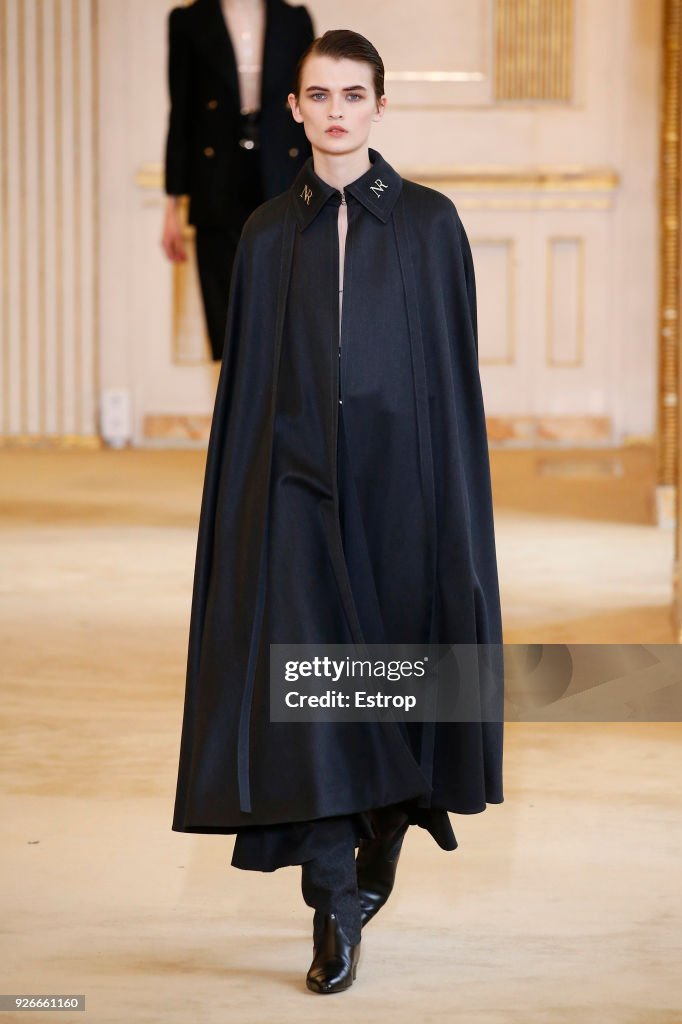 Nina Ricci : Runway - Paris Fashion Week Womenswear Fall/Winter 2018/2019