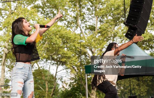 Rapper Destiny Photos and Premium High Res Pictures - Getty Images