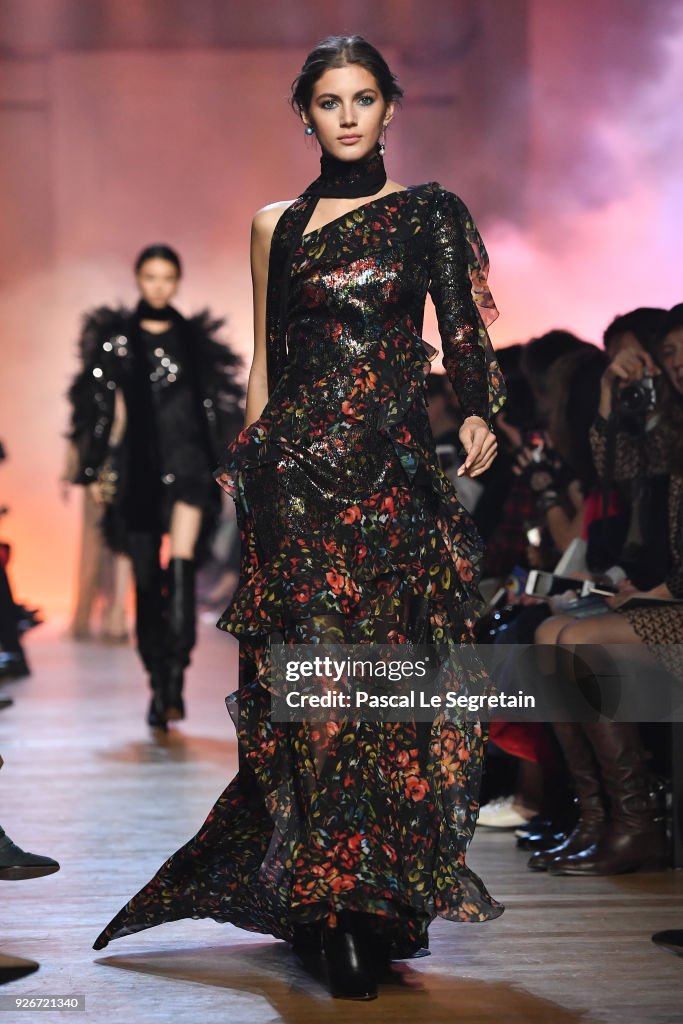 Elie Saab : Runway - Paris Fashion Week Womenswear Fall/Winter 2018/2019