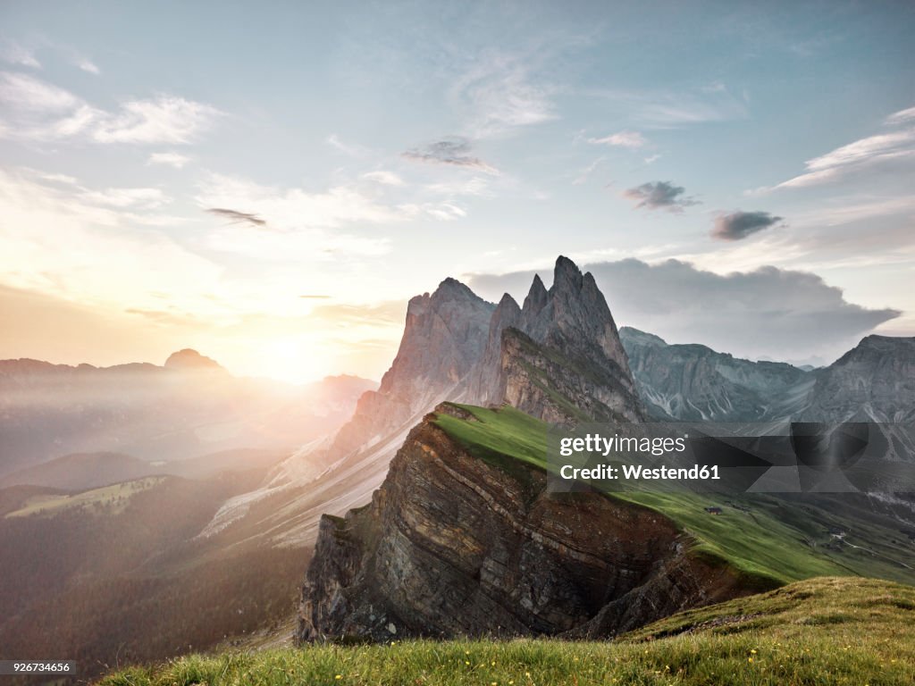 Italy, South Tyrol, Dolomites, St.Ulrich in Groeden, Seceda at sunrise