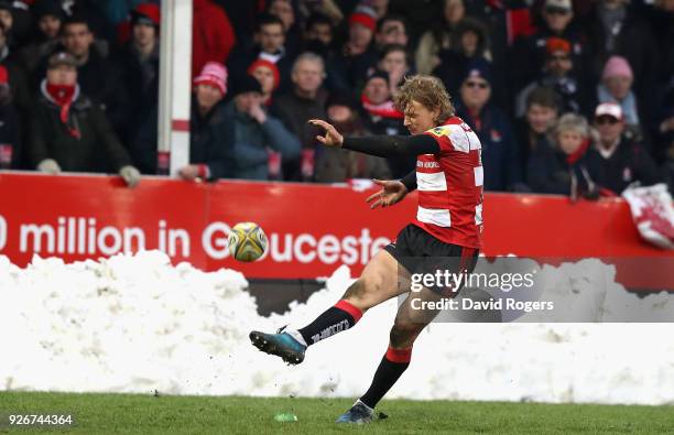 Billy Twelvetrees of Gloucester kicks a last minute conversion but his effort drifted wide during the Aviva Premiership match between Gloucester...