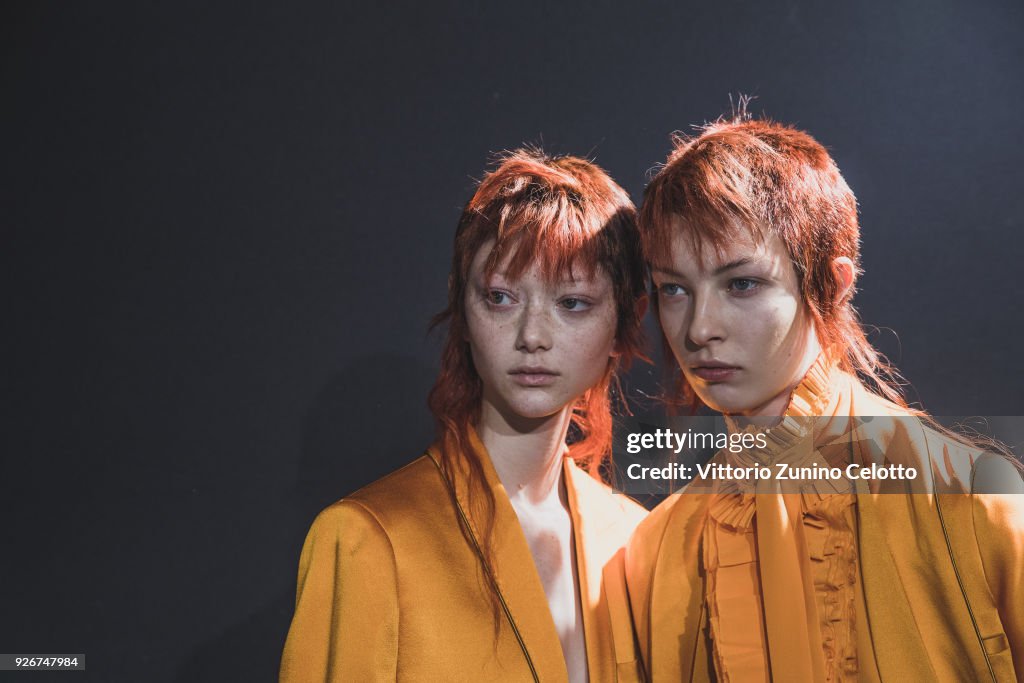 Haider Ackermann : Backstage - Paris Fashion Week Womenswear Fall/Winter 2018/2019