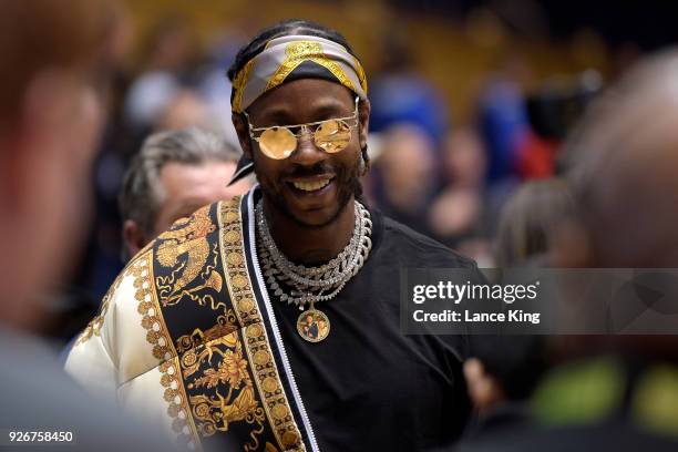 Boston Rapper Chainz 2,503 Gameday Stock Photos, High-Res Pictures, and Images - Getty Images