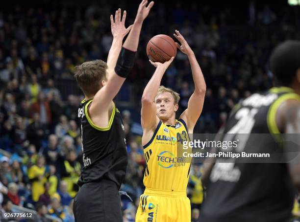 Luke Sikma of Alba Berlin during the easyCredit BBL game between Alba Berlin and medi Bayreuth at Mercedes-Benz Arena on march 3, 2018 in Berlin,...