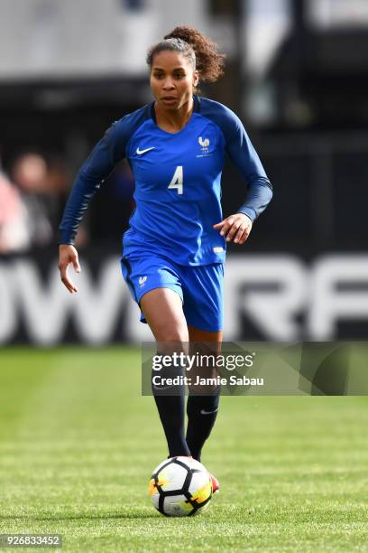 Laura Georges of France controls the ball against England on March 1, 2018 at MAPFRE Stadium in Columbus, Ohio. England defeated France 4-1.