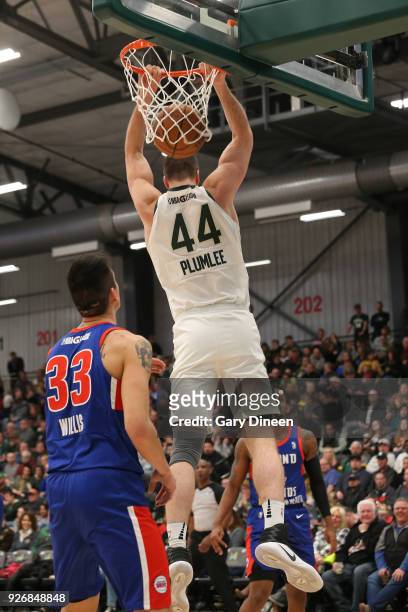 Marshall Plumlee of the Wisconsin Herd dunks the ball against the Grand Rapids Drive on February 9, 2018 at the Menominee Nation Arena in Oshkosh,...