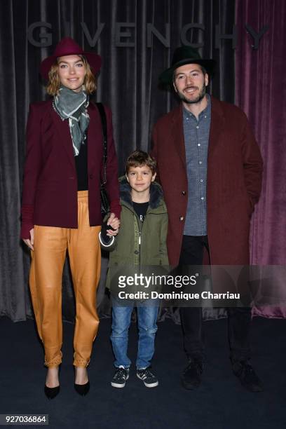Arizona Muse, Boniface Verney-Carron and their son attend the Givenchy Show as part of the Paris Fashion Week Womenswear Fall/Winter 2018/2019 on...