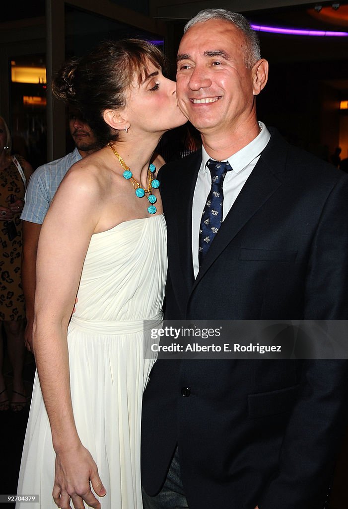 Premiere Of Sony Pictures' "2012" - Arrivals
