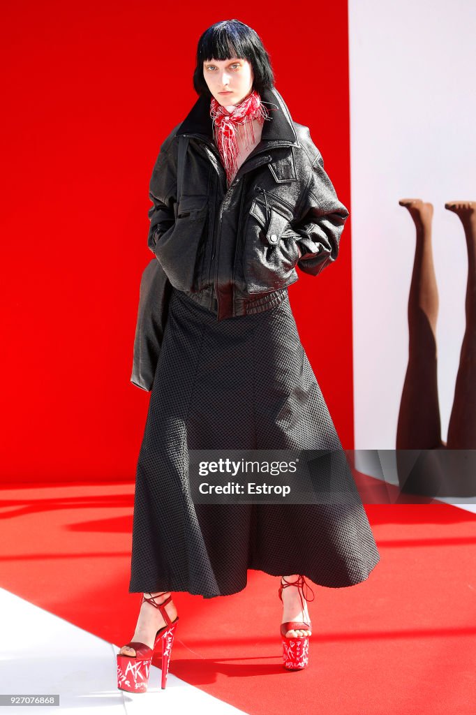 Vivienne Westwood : Runway - Paris Fashion Week Womenswear Fall/Winter 2018/2019