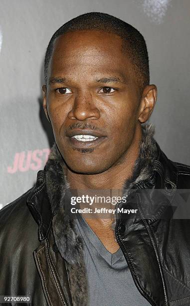 Actor Jamie Foxx arrives at the Los Angeles premiere of "Law Abiding Citizen" at Grauman's Chinese Theatre on October 6, 2009 in Hollywood,...