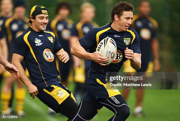 Kurt Gidley of the VB Kangaroos Australian Rugby League Team in action during a training session at Leeds Rugby Academy on November 4, 2009 in Leeds,...