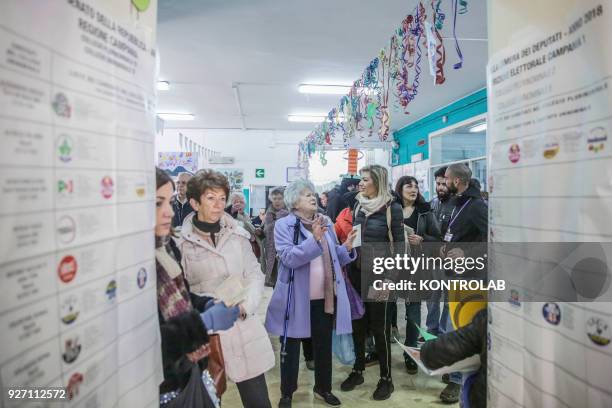 Long queue at polling stations to elect Parliament on March 4th.