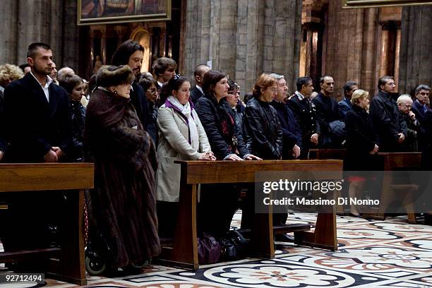 Relatives and friends of Merini attend the funeral service of Italian Poetess Alda Merini at the Milan Cathedral on November 4, 2009 in Milan, Italy....