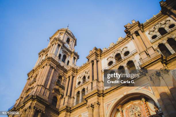 malaga cathedral - malaga photos et images de collection