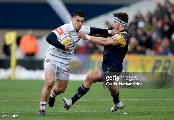Matt Toomua of Leicester Tigers in action during the Aviva Premiership match between Worcester Warriors and Leicester Tigers at Sixways Stadium on...