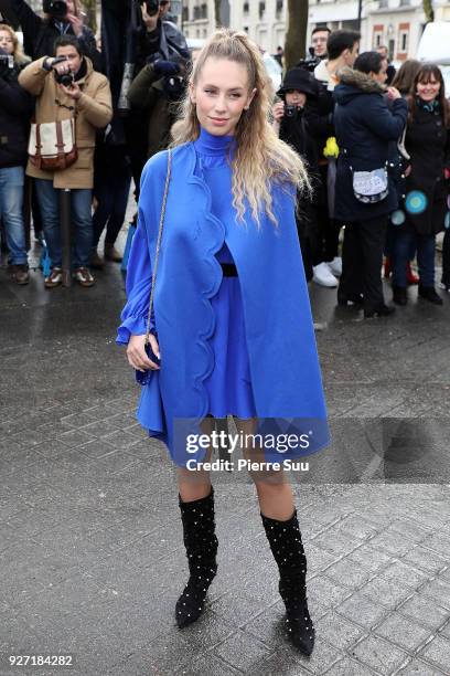 Dylan Penn arrives at the Valentino show as part of the Paris Fashion Week Womenswear Fall/Winter 2018/2019 on March 4, 2018 in Paris, France.