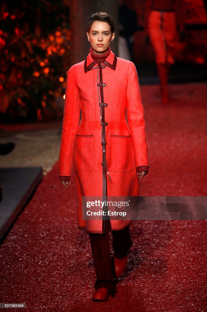 Hermes : Runway - Paris Fashion Week Womenswear Fall/Winter 2018/2019