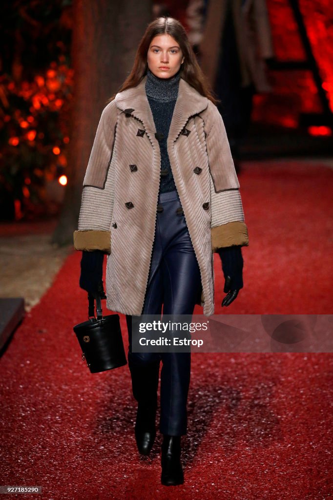 Hermes : Runway - Paris Fashion Week Womenswear Fall/Winter 2018/2019