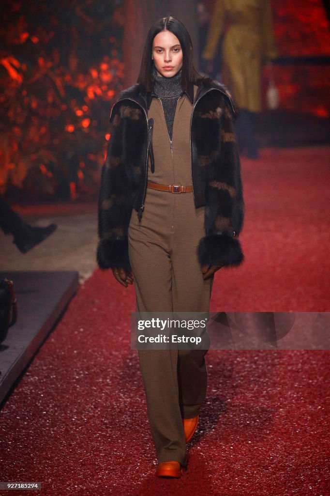 Hermes : Runway - Paris Fashion Week Womenswear Fall/Winter 2018/2019