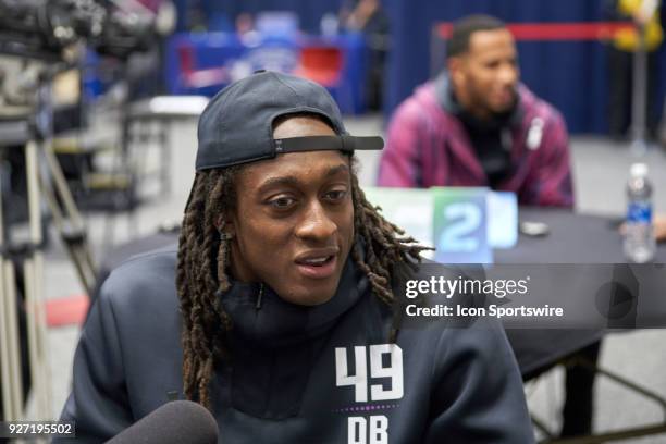 Robin Terrell 155 Robin Terrell Stock Photos, High-Res Pictures, and Images - Getty ...