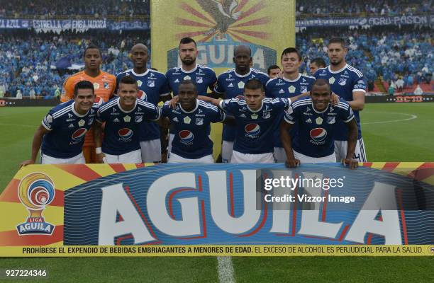 Players of Millonarios pose prior a match between Millonarios and America de Cali as part of Liga Aguila I 2018 at Nemesio Camacho Stadium on March...