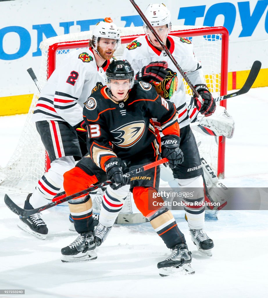 Chicago Blackhawks v Anaheim Ducks