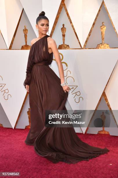 Zendaya attends the 90th Annual Academy Awards at Hollywood & Highland Center on March 4, 2018 in Hollywood, California.