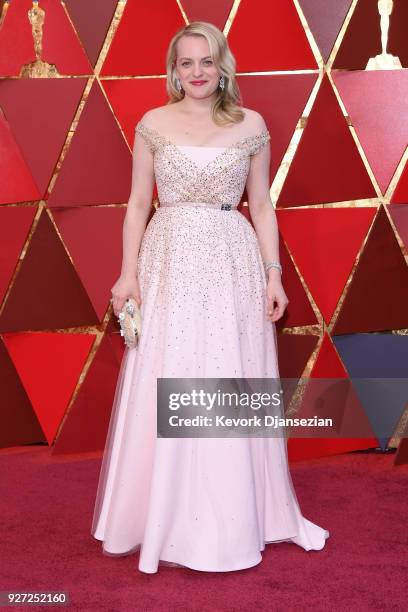 Elisabeth Moss attends the 90th Annual Academy Awards at Hollywood & Highland Center on March 4, 2018 in Hollywood, California.