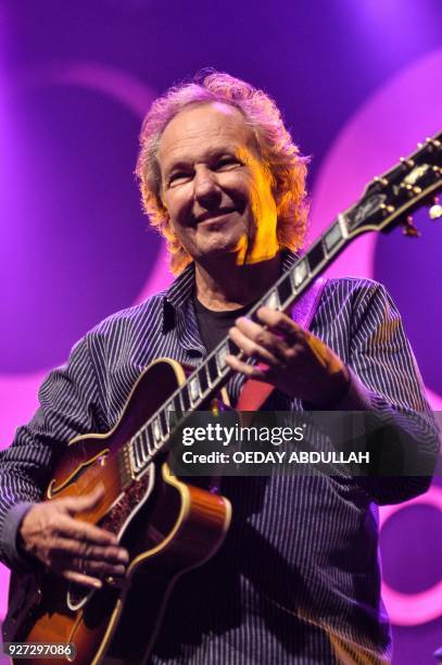 Roger Ritenour 116 Lee Ritenour Us Stock Photos, High-Res Pictures, and Images - Getty ...