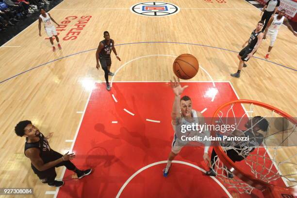 Sam Dekker of the LA Clippers shoots the ball against the Brooklyn Nets on March 4, 2018 at STAPLES Center in Los Angeles, California. NOTE TO USER:...