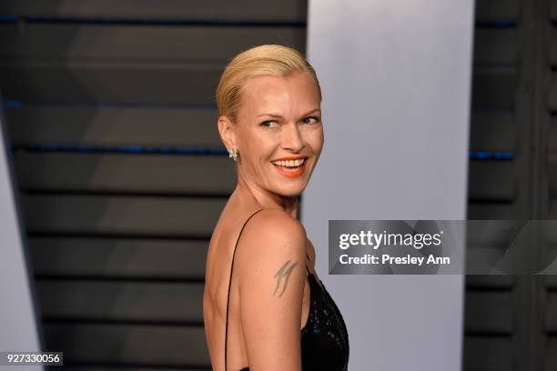 Sarah Murdoch attends the 2018 Vanity Fair Oscar Party Hosted By Radhika Jones - Arrivals at Wallis Annenberg Center for the Performing Arts on March...