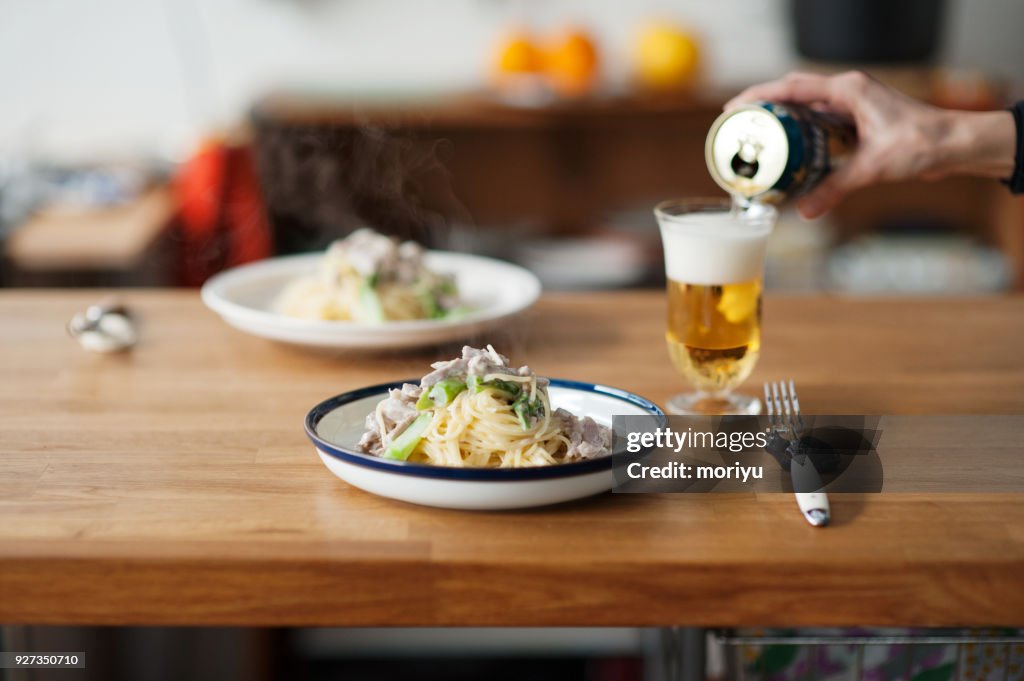 Cream sauce spaghetti