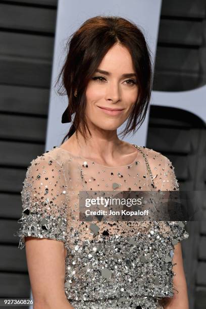 Abigail Spencer attends the 2018 Vanity Fair Oscar Party hosted by Radhika Jones at Wallis Annenberg Center for the Performing Arts on March 4, 2018...