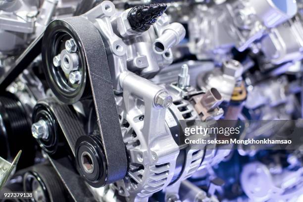 part of car engine - car engine fotografías e imágenes de stock