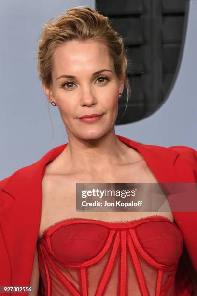 Leslie Bibb attends the 2018 Vanity Fair Oscar Party hosted by Radhika Jones at Wallis Annenberg Center for the Performing Arts on March 4, 2018 in...