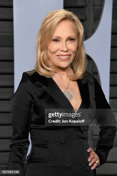 Faye Dunaway attends the 2018 Vanity Fair Oscar Party hosted by Radhika Jones at Wallis Annenberg Center for the Performing Arts on March 4, 2018 in...