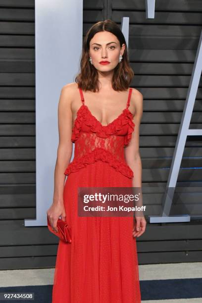 Actress Phoebe Tonkin attends the 2018 Vanity Fair Oscar Party hosted by Radhika Jones at Wallis Annenberg Center for the Performing Arts on March 4,...