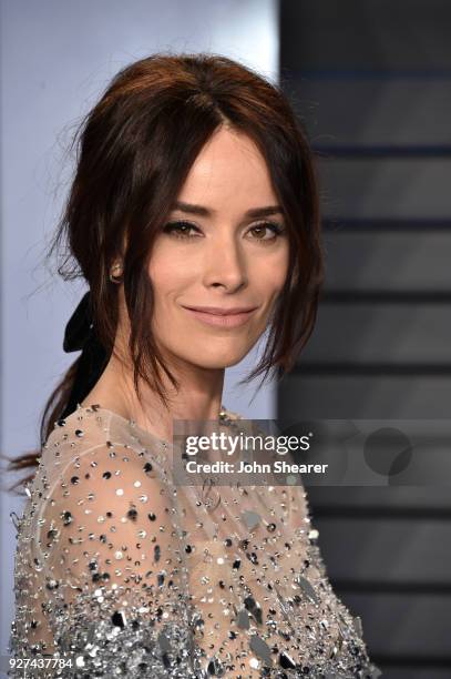 Actress Abigail Spencer attends the 2018 Vanity Fair Oscar Party hosted by Radhika Jones at Wallis Annenberg Center for the Performing Arts on March...