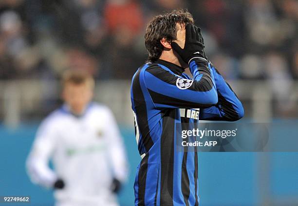 Diego Miltio of Inter Milan reacts during UEFA Champions League, Group F football match against FC Dynamo in Kiev on November 4, 2009. AFP PHOTO/...