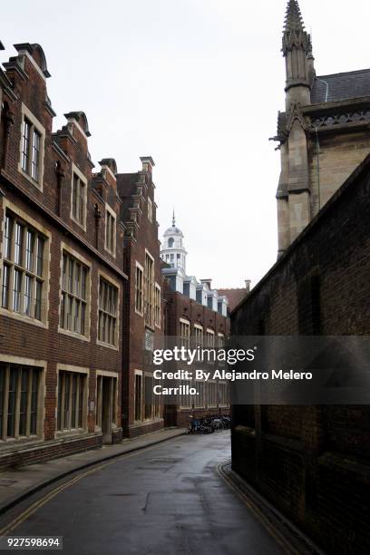 old chemistry labs in cambridge university. - cambridge institute laboratory stock pictures, royalty-free photos & images