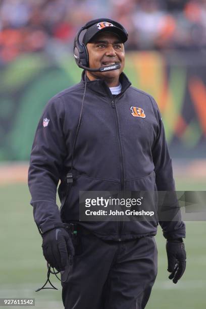 Head Coach Marvin Lewis of the Cincinnati Bengals walks the sidelines during the game against the Detroit Lions at Paul Brown Stadium on December 24,...