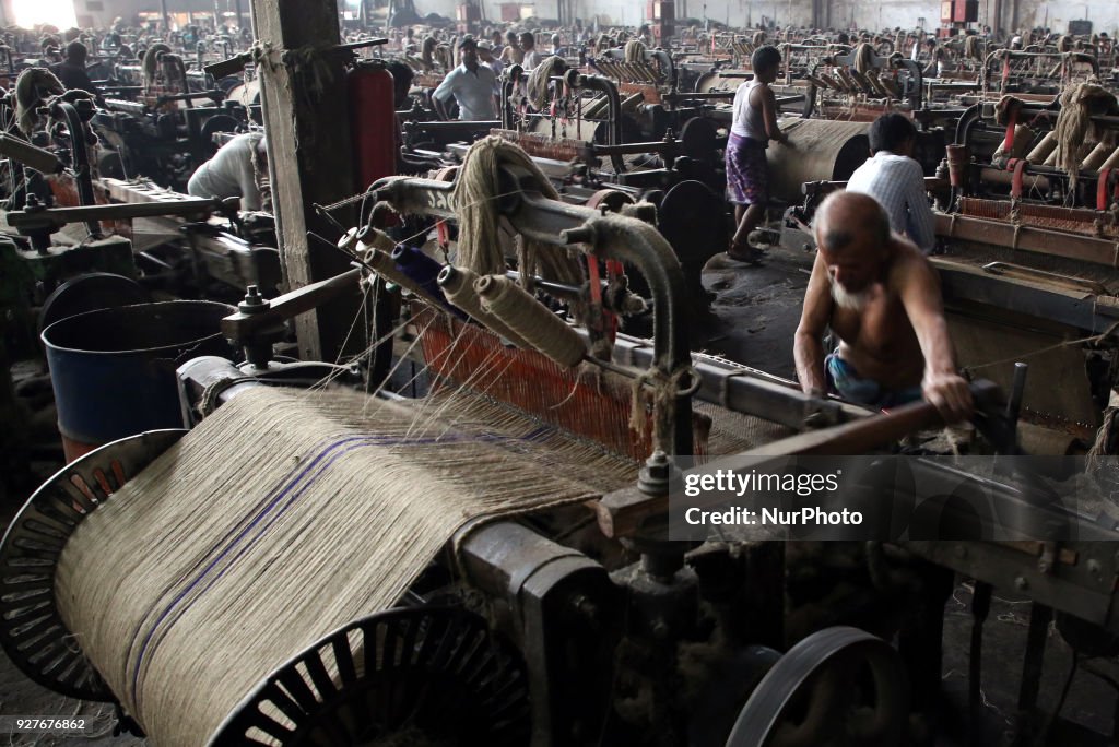 Jute Mill workers in Dhaka