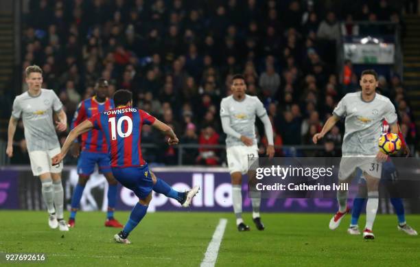 Andros Townsend of Crystal Palace scores the first goal during the Premier League match between Crystal Palace and Manchester United at Selhurst Park...