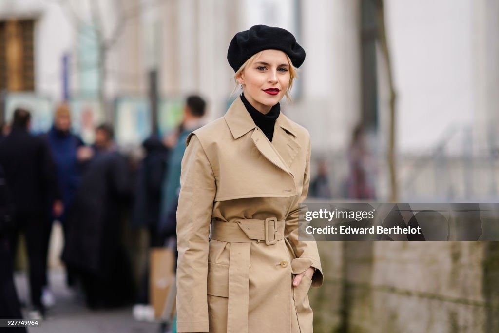 Street Style : Paris Fashion Week Womenswear Fall/Winter 2018/2019 : Day Eight