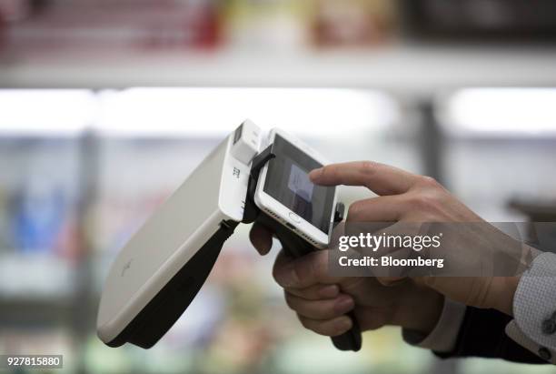 Check Reader Reception 151 Rfid Reader Stock Photos, High-Res Pictures, and Images - Getty Images